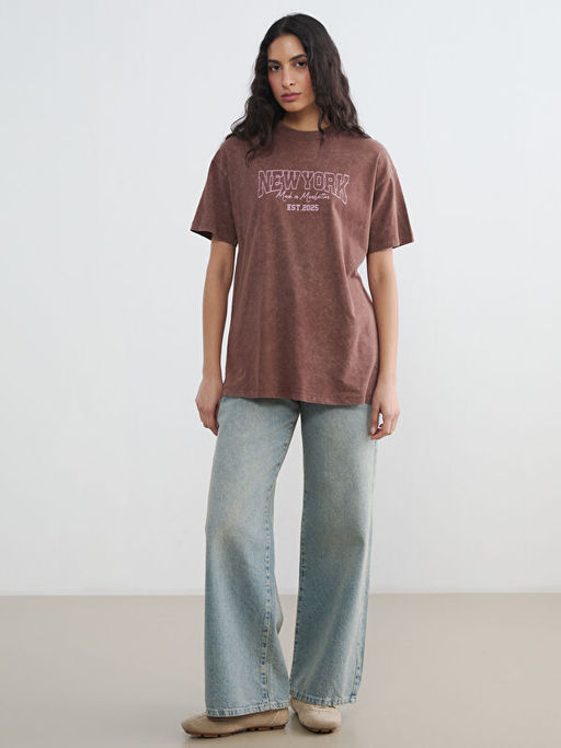 Bisiklet Yaka New York Bask?l? Kad?n Ti??rt