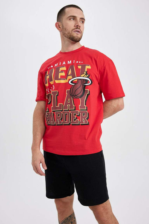DeFactoFit Футболка свободного кроя NBA Miami Heat из 100 % хлопка с круглым вырезом и короткими рукавами фото 6