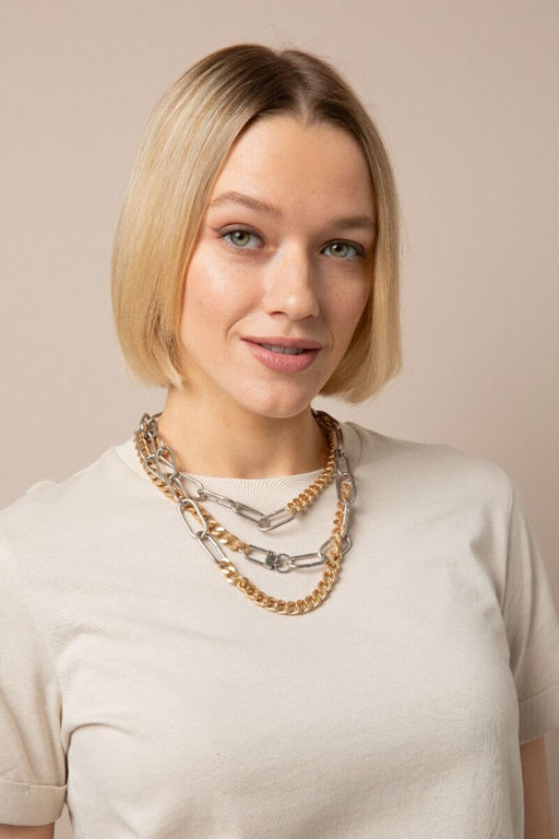 Ожерелье из цепей разной длинны - Модные истории фото 6