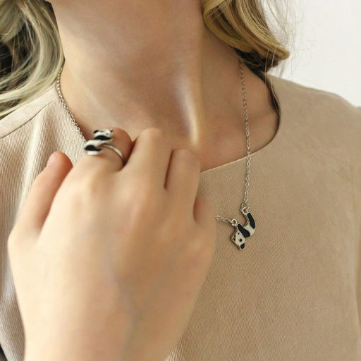 Цена за 3 шт. Набор «Выбражулька» 3 предмета: клипсы, кулон, кольцо, панды, чёрно-белый в серебре