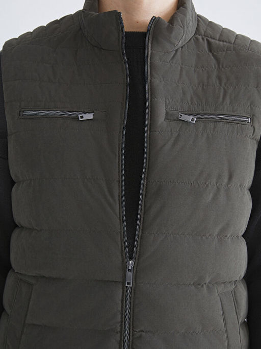 Standart Kal?p Dik Yaka Erkek ?i?me Yelek