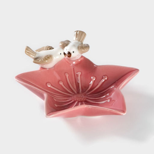 Блюдо сервировочное Голубки на цветочке, 14?13.5?4 см, керамика, розовое