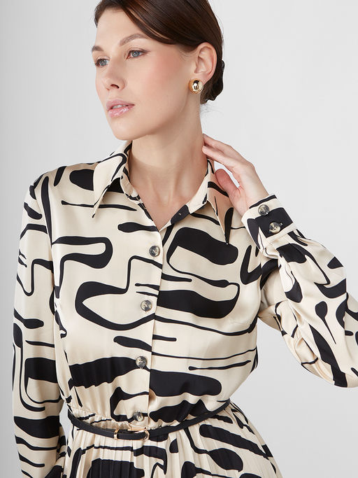 Платье из принтованной атласной ткани