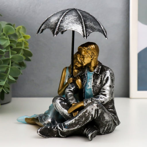 Фигурка полистоун «Влюблённые под зонтом», 17.5×14.5×10.5 см