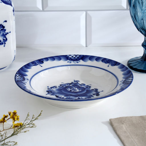 Тарелка глубокая фарфоровая «Цветы», d=20 см, h=4 см, гжель