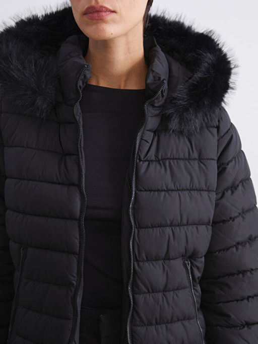 Kap??onlu Kad?n ?i?me Mont