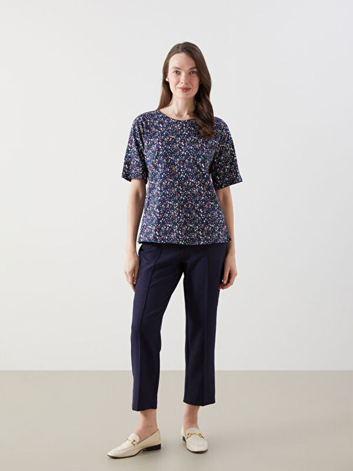 Bisiklet Yaka ?i?ekli Kad?n Ti??rt