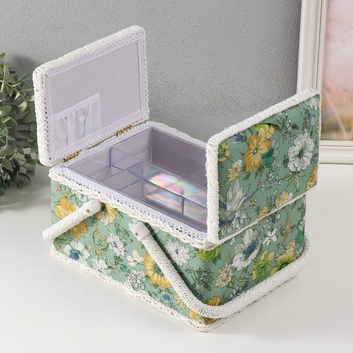 Шкатулка для рукоделия и шитья «Зелёная цветочная полянка», хранение ниток, иголок, мелочи, 19×26×14.5 см