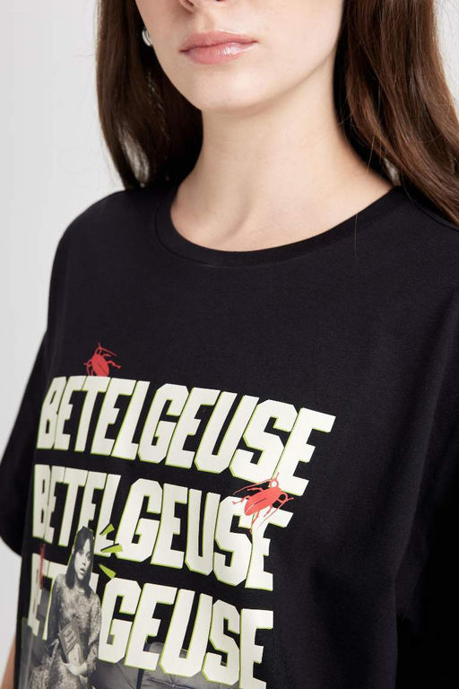 Cool Beetlejuice Oversize-футболка с широким кроем и круглым вырезом с короткими рукавами и принтом - Defacto фото 8