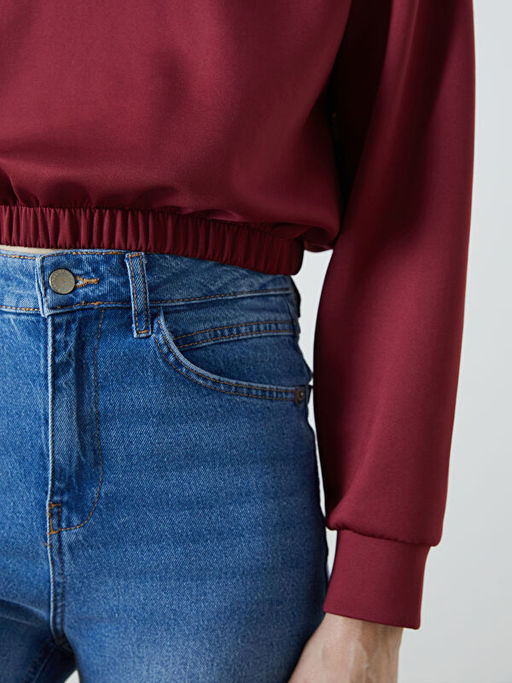 Bisiklet Yaka Crop Kad?n Sweatshirt