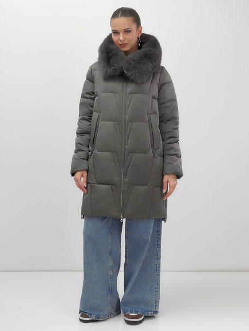 Пальто зимнее утепленное с мехом и капюшоном тренд темно-зеленого цвета 7630TZ - Visdeer фото 14