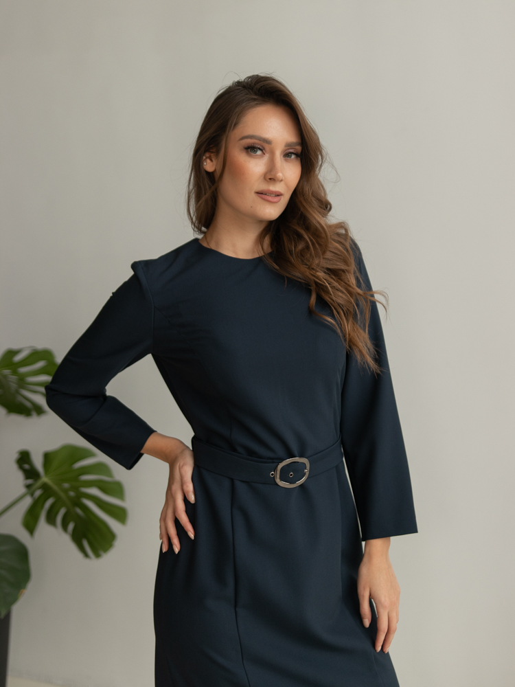 платье прямого силуэта приталенное рельефами - Трика фото 4