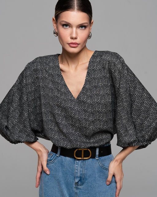 БЛУЗКА ШЁЛКОВАЯ С ЦЕЛЬНОКРОЕНЫМ РУКАВОМ 17.6.12