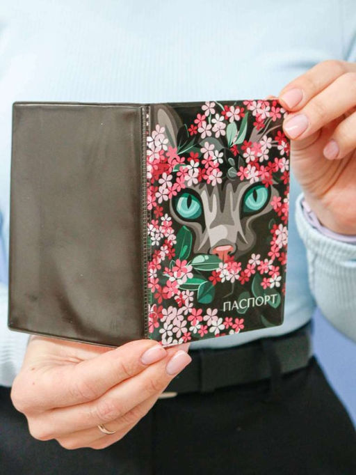 ОБЛОЖКА ДЛЯ ПАСПОРТА Green eyes, плотность 600 мкм