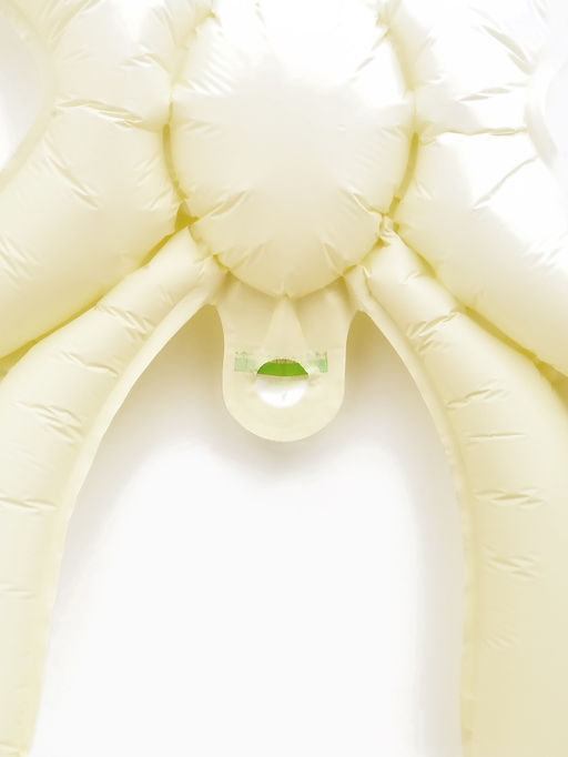 Цена за 3 шт. Воздушный шар фольгированный 22" «Бант», кремовый