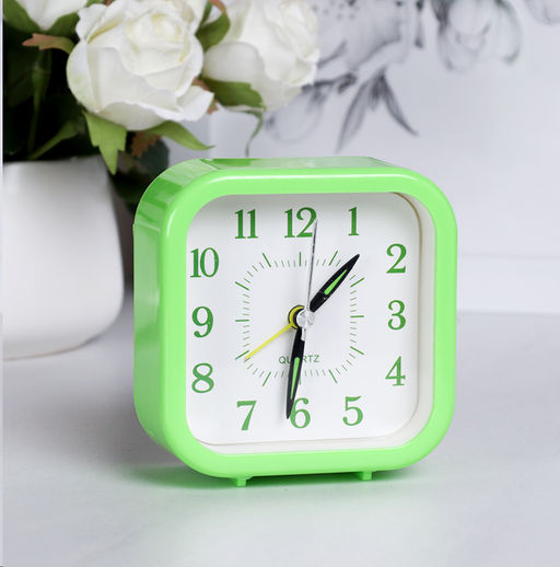Будильник 9х3,9х9,2 см / 6638L зеленый /уп 200/ 737959