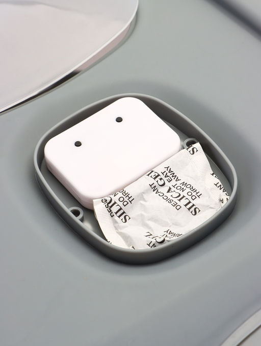 Туалет закрытый, 52×38×37 см, с УФ-лампой и миской, пластик, серый