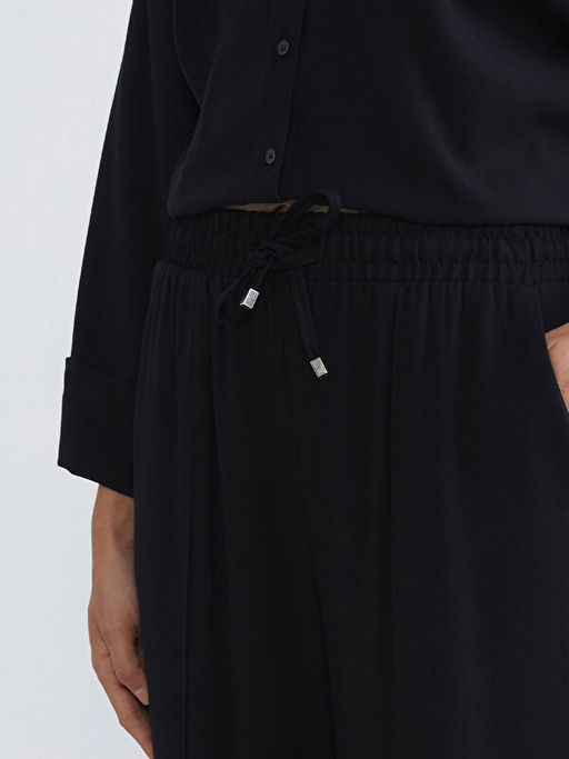 Beli Lastikli Geni? Pa?a Kad?n Pantolon