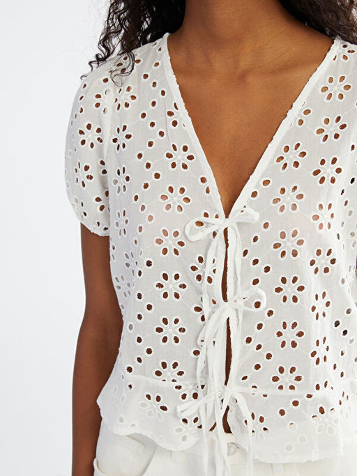 V Yaka Ajurlu Brode Buz