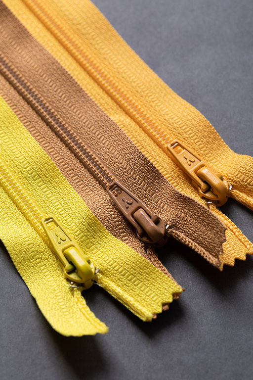 Молния Спираль н/р брючная т.4 Gamma G004A 20 см 10 шт неразъёмная замок-автомат