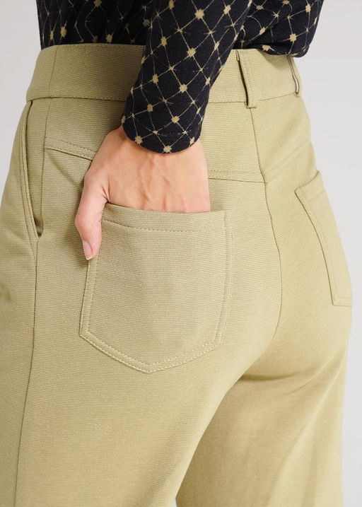 136375/126рн Брюки жен. (ЧЗ)