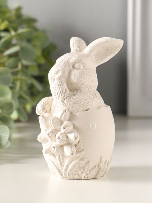 Фигурка гипс Заяц пасхальный с букетом, 11?6 см