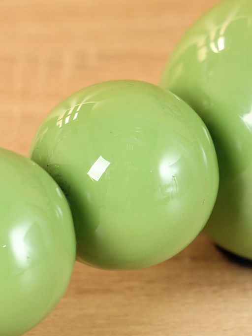 Подсвечник на 3 свечи «Бусы», с 7 сферами, 44×8×8 см, кипарис