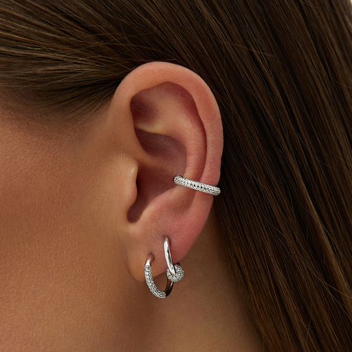 Серебряные серьги кольца с фианитами
