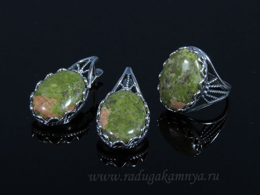 Кольцо Серьги с унакитом размер 18