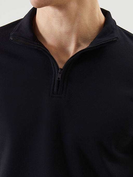 Dik Yaka Erkek Sweatshirt
