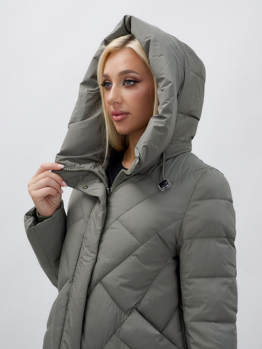 Пальто утепленное стеганное зимнее с капюшоном женское цвета хаки 9612Kh - Mtforce фото 7
