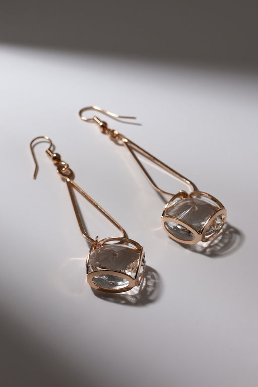 Серьги висячие со стразами Капля с ромбом, цвет белый в розовом золоте, 7.2 см