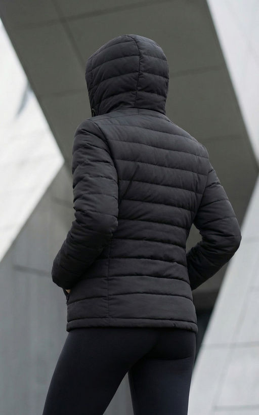 Куртка женская стёганая с капюшоном с графеновой подкладкой черного цвета 9624_1Ch - Valianly фото 17