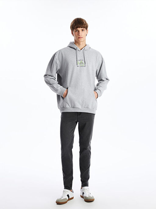 Uzun Kollu Bask?l? Erkek Hoodie