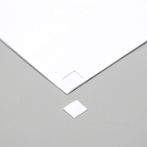 Цена за 20 шт. Клейкая лента двухсторонняя «Квадратики», 1×1 см, 15×15 см