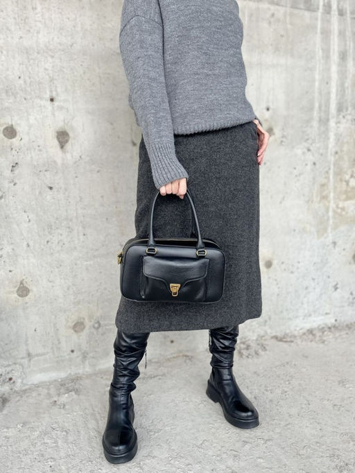 Женская кожаная сумка бочонок 3132 Блек