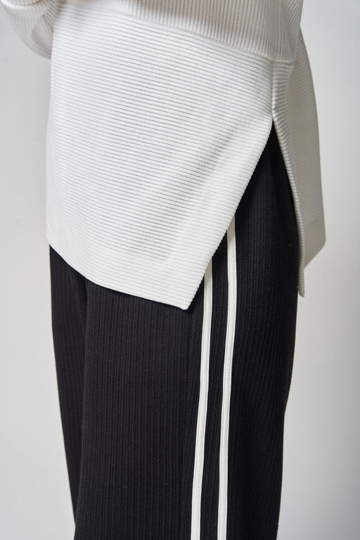 Костюм LAIKONY 483 белый+ черный