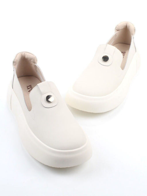 03-M37-15 MILK Полуботинки женские (натуральная кожа)