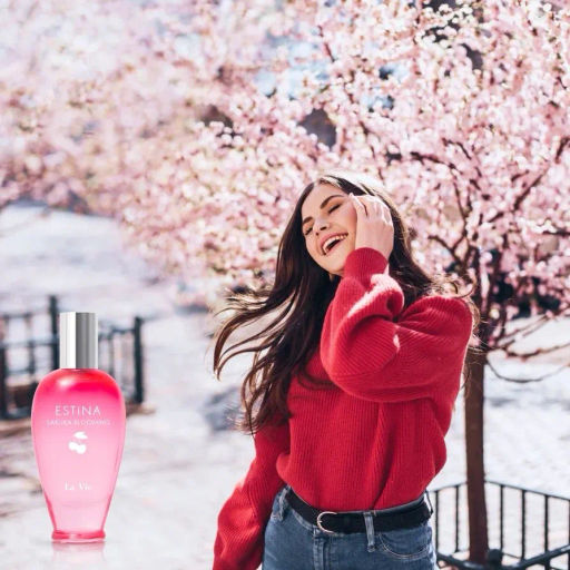 Dilis Парфюмерная вода для женщин Estina Sakura Blooming 50 мл  фото 5