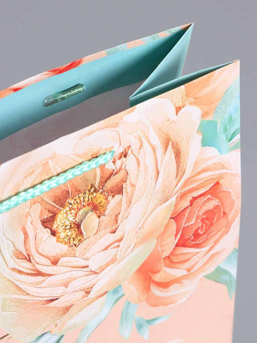 Пакет подарочный ламинированный «Чувства», 26×12×32 см