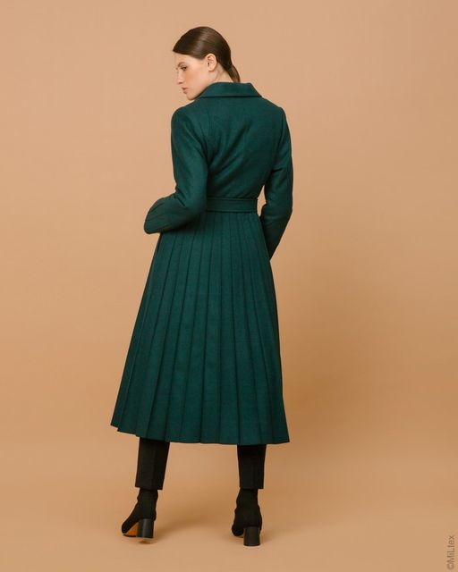 Зимнее шерстяное пальто с юбкой гофре макси, изумрудное. Арт. 322у