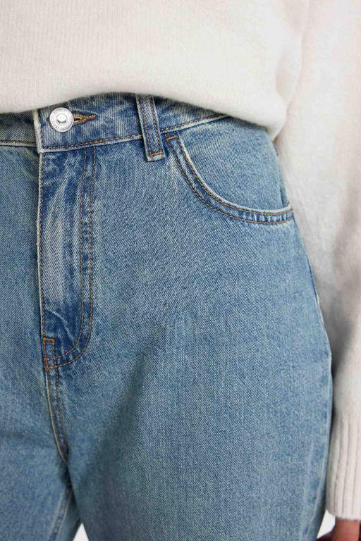 Длинные джинсовые брюки с широкими штанинами и высокой талией в стиле 90-х годов - Defacto фото 5