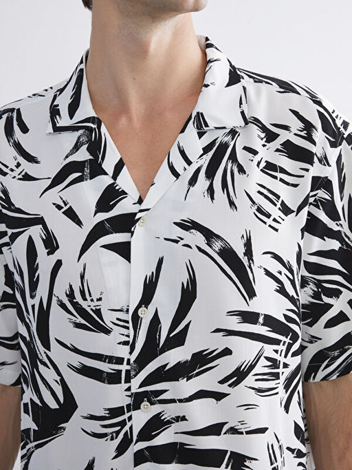 Slim Fit K?sa Kollu Desenli Erkek G?mlek