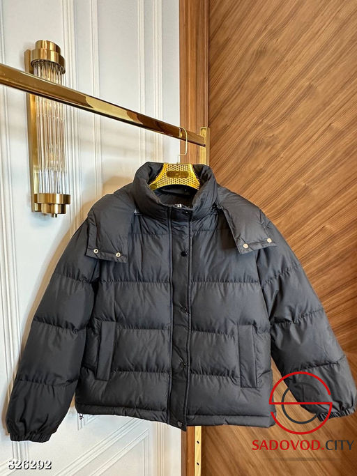 Куртка весенняя с капюшоном