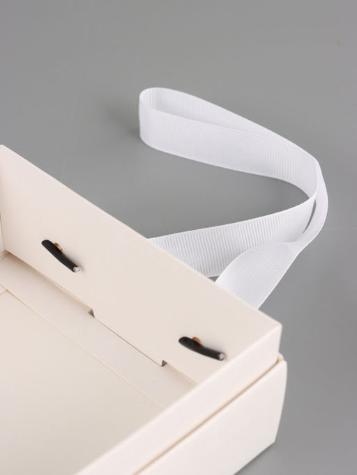 Цена за 2 шт. Коробка под бенто-торт 14 х 14 х 8 см