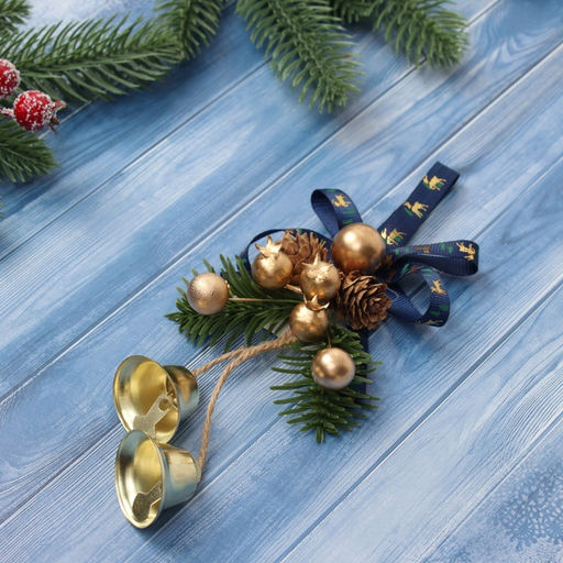 Украшение новогоднее Зимнее волшебство. Очарование, 13?7 см, с колокольчиками и шишками