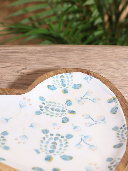 Блюдо в форме сердца «Черепаха и цветы», 20.5×20×2.3 см, дерево манго