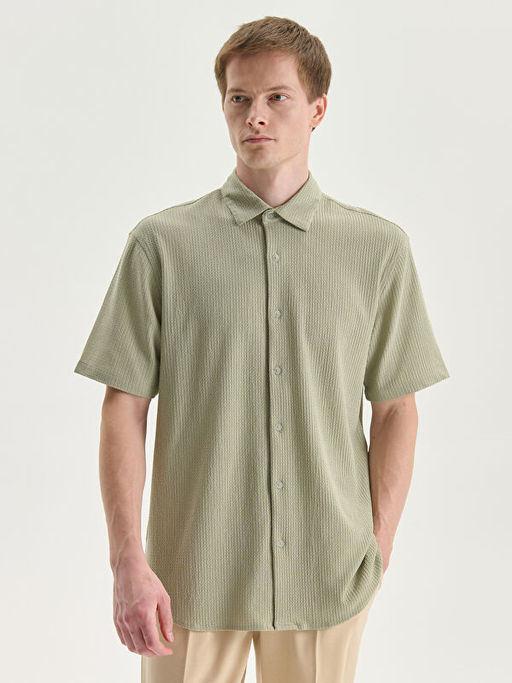 Regular Fit K?sa Kollu Erkek G?mlek