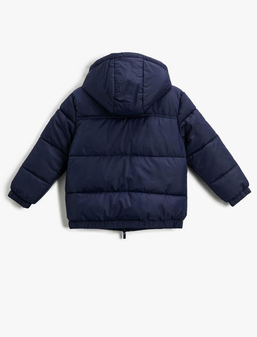 Длинный пуховик для мальчика на плюшевой подкладке