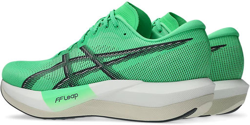 Кроссовки взрослые